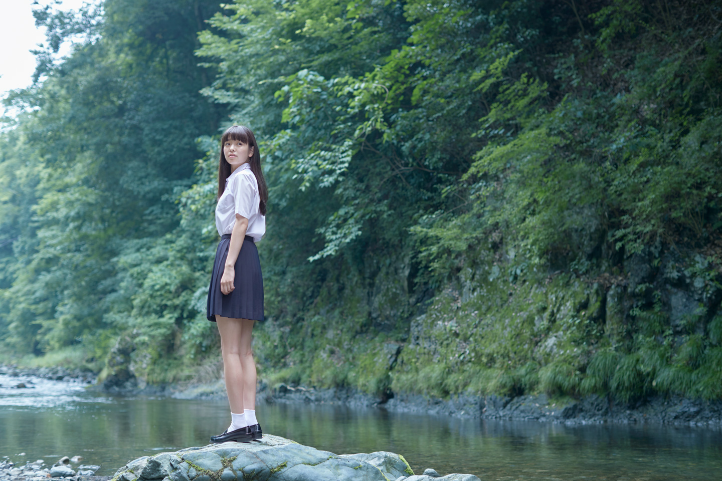 横田真悠 - 制服編 - Scene 5 (撮影日/2016年7月6日。撮影時学年/高校二年生。撮影/樋口兼一)