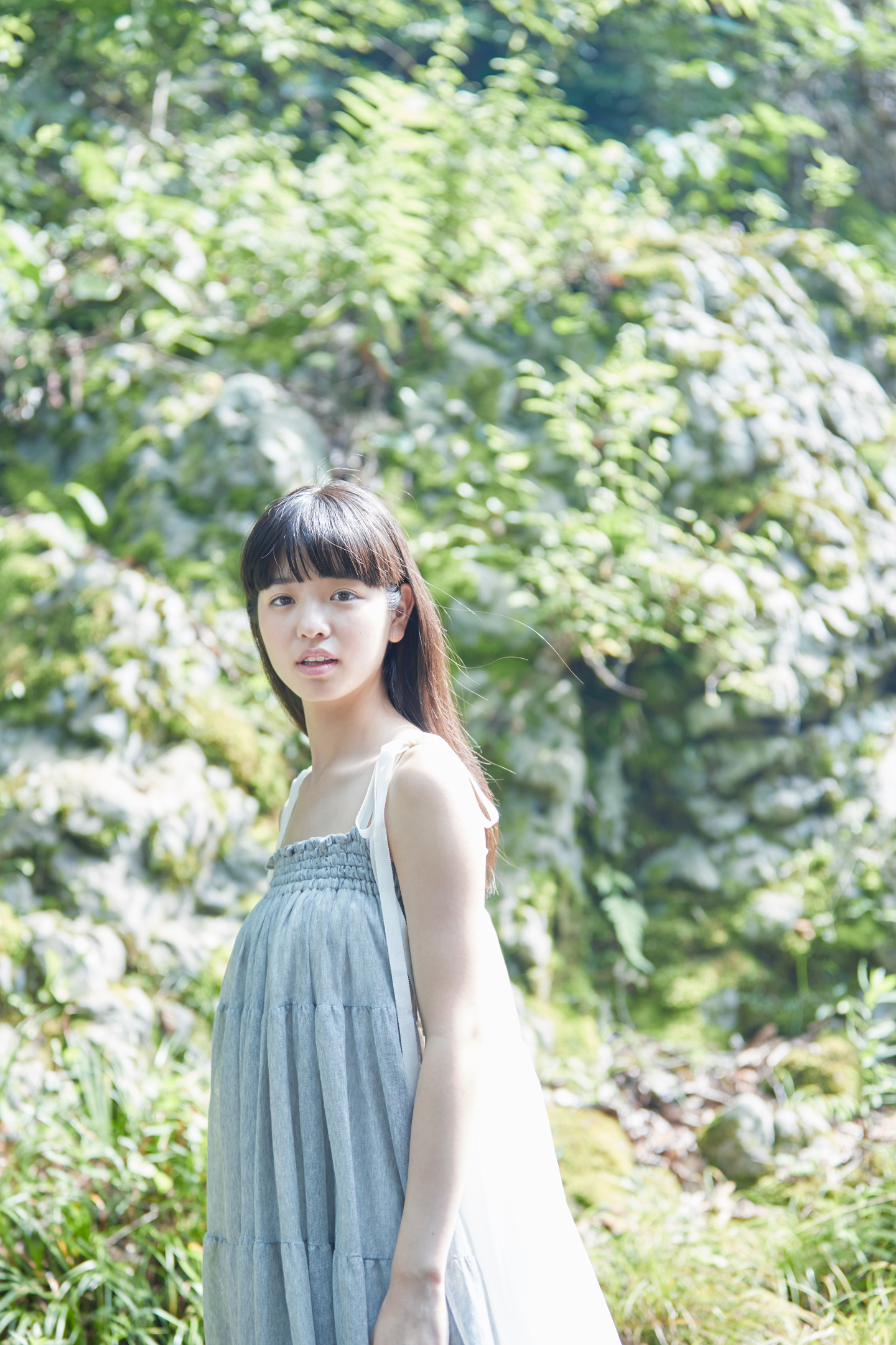 横田真悠 - 洋服編 - Scene 6 (撮影日/2016年7月6日。撮影時学年/高校二年生。撮影/樋口兼一)