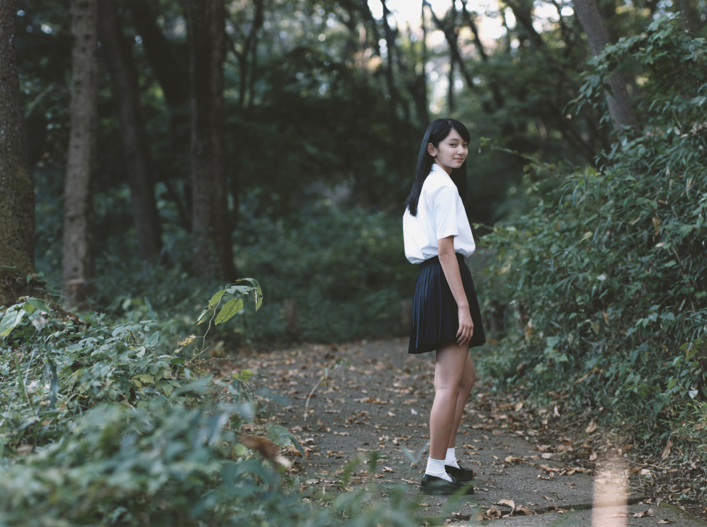熊澤 風花 - 制服編 - Scene 9 (第一回撮影日/2015年11月4日。撮影時学年/中学一年生。撮影/小山一平)