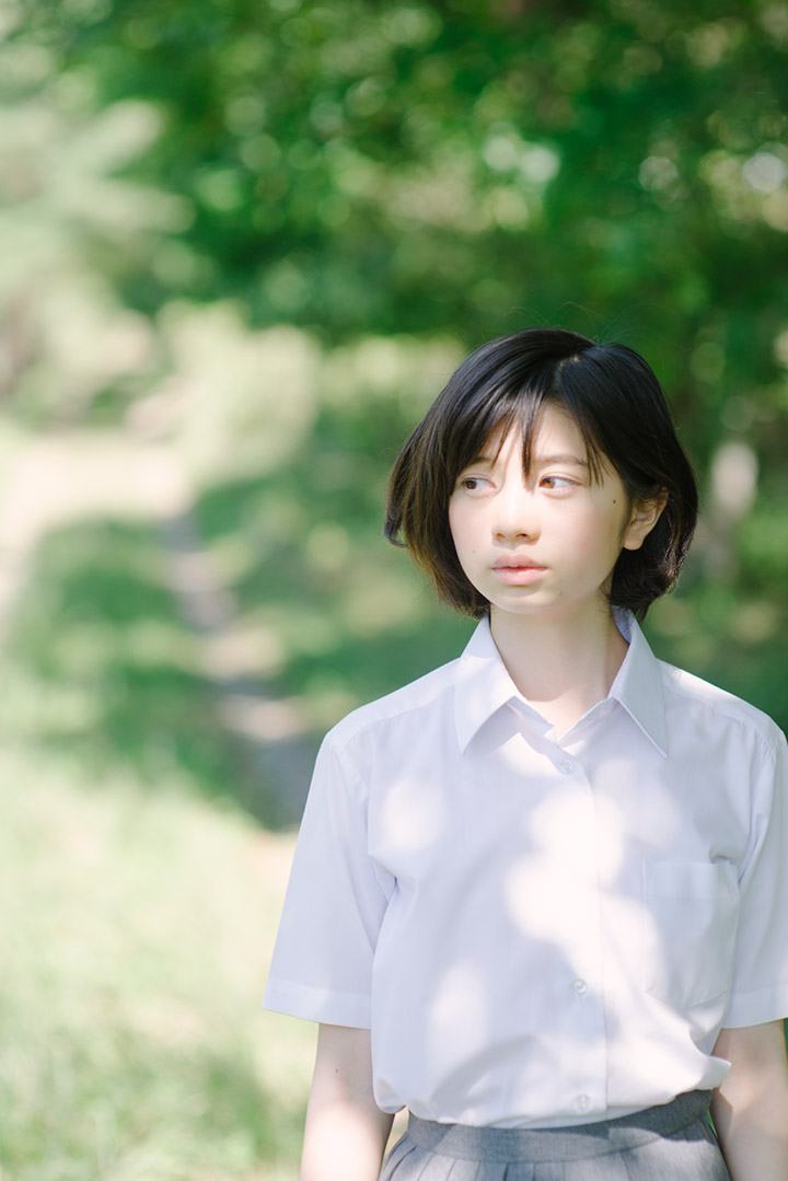 桜田ひより - 制服編 - Scene 6 (撮影日/2016年10月6日。撮影時学年/中学二年生。撮影/小山一平)