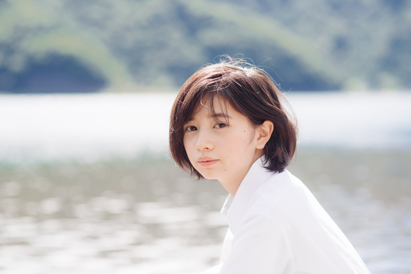 桜田ひより - 制服編 - Scene 13 (撮影日/2016年10月6日。撮影時学年/中学二年生。撮影/小山一平)
