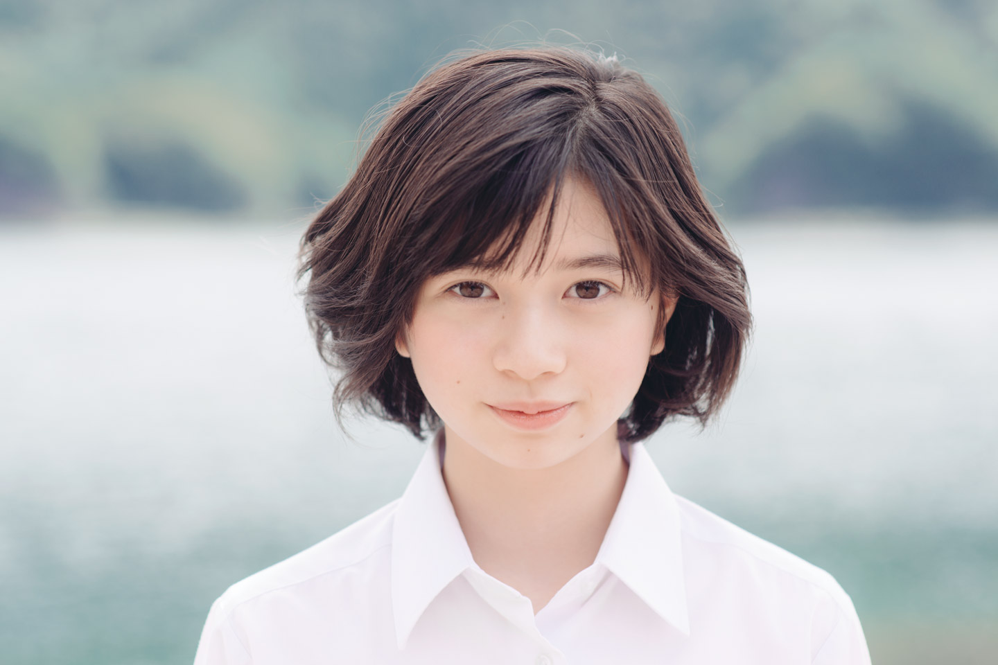 桜田ひより - 制服編 - Scene 15 (撮影日/2016年10月6日。撮影時学年/中学二年生。撮影/小山一平)