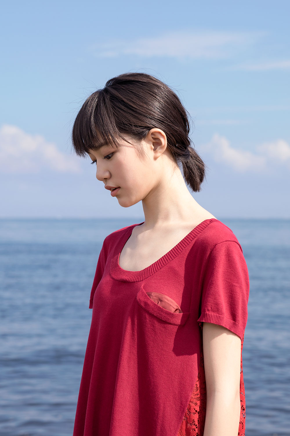 武野汐那 - 洋服編 - Scene 3 (撮影日/2018年9月24日。撮影時学年/中学二年生。撮影/山田信男)