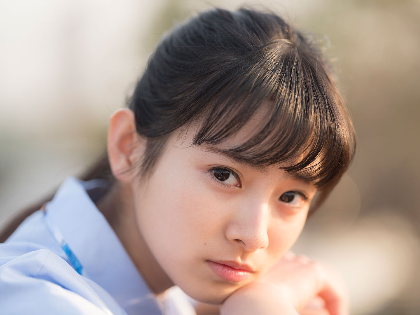 田中杏奈 - 洋服編 - Scene 13 (撮影日/2019年3月27日。撮影時学年/中学一年生。撮影/サトウノブタカ)