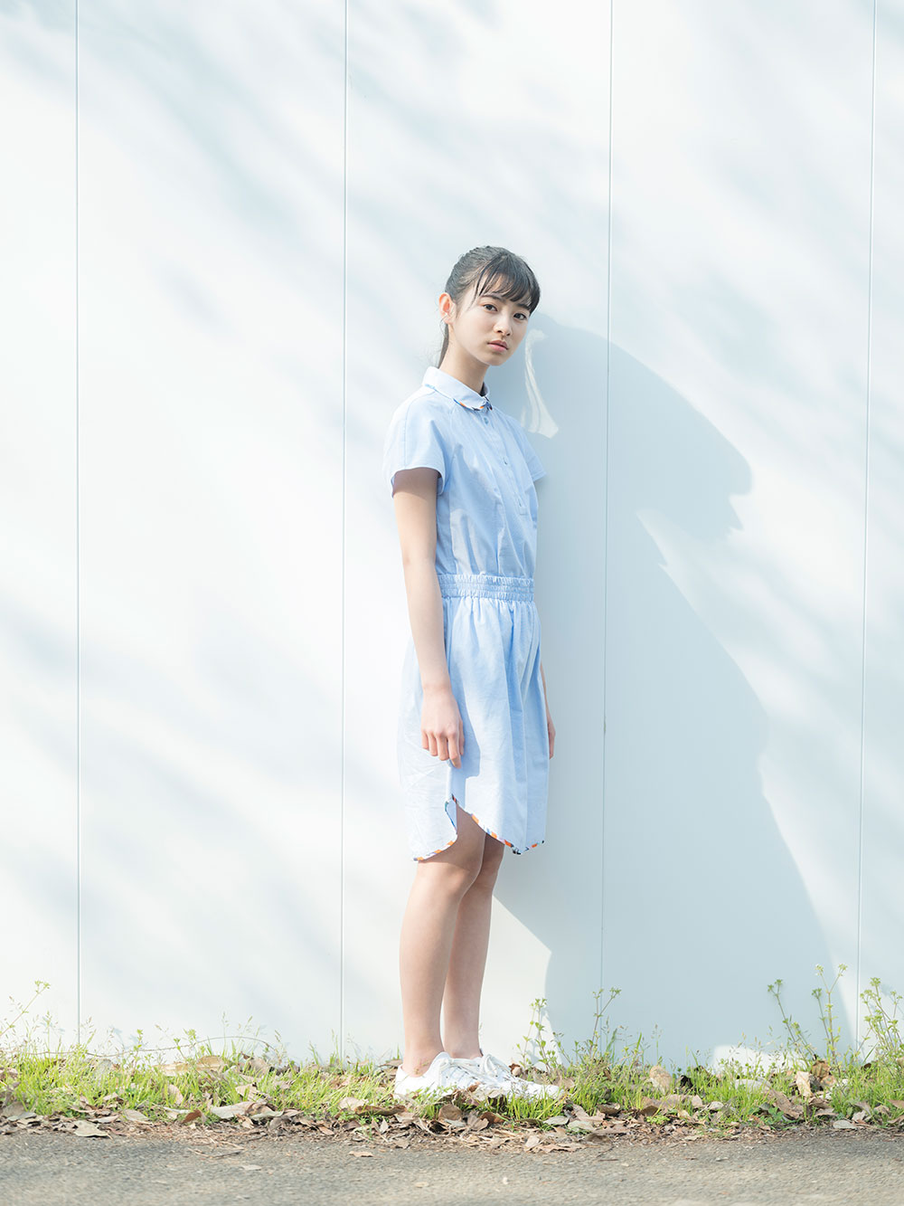 田中杏奈 - 洋服編 - Scene 7 (撮影日/2019年3月27日。撮影時学年/中学一年生。撮影/サトウノブタカ)