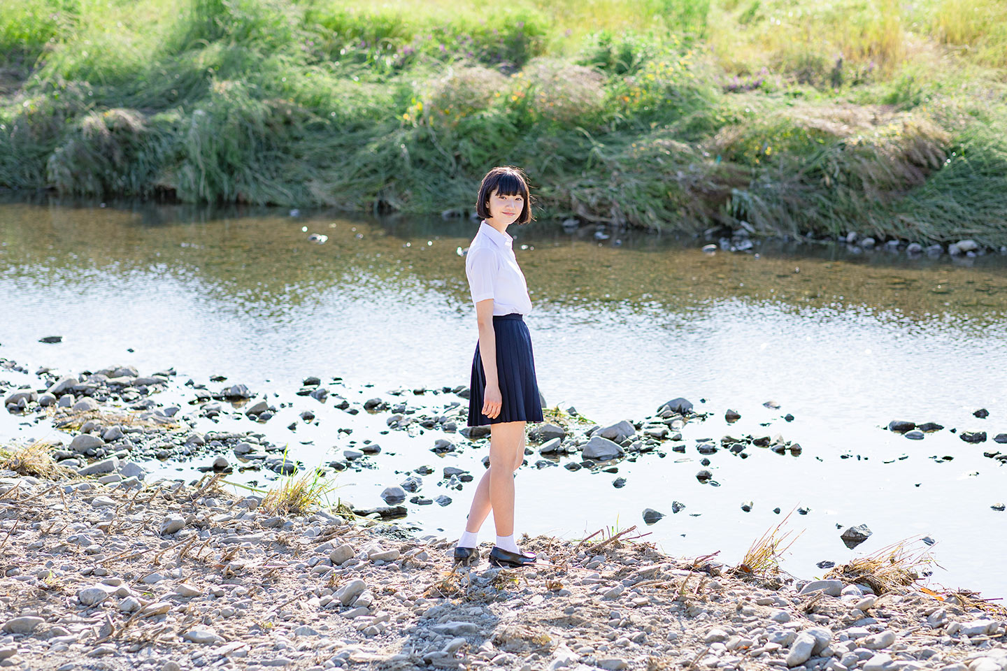 小宮山莉渚 - 制服編 - Scene 13 (撮影日/2019年5月24日。撮影時学年/中学二年生。撮影/山田信男)