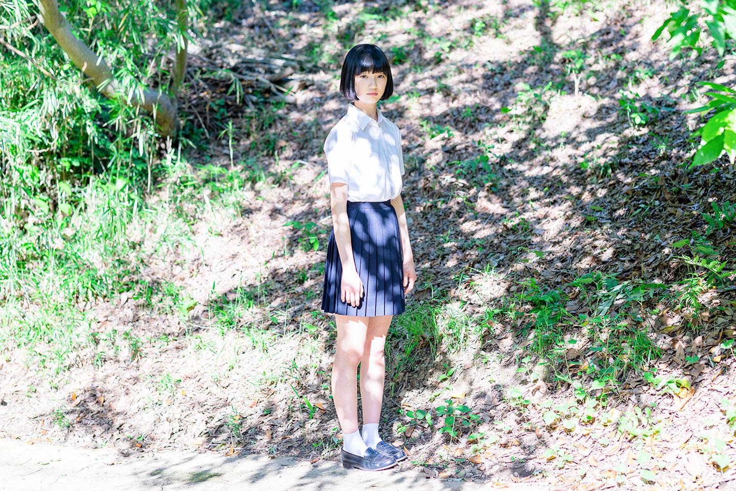 小宮山莉渚 - 制服編 - Scene 8 (撮影日/2019年5月24日。撮影時学年/中学二年生。撮影/山田信男)