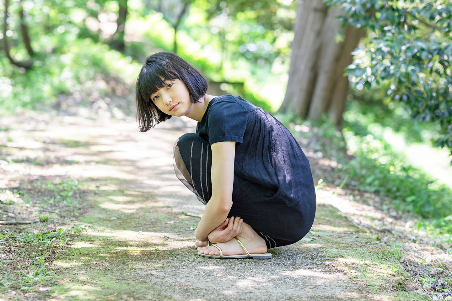 小宮山莉渚 - 洋服編 - Scene 10 (撮影日/2019年5月24日。撮影時学年/中学二年生。撮影/山田信男)