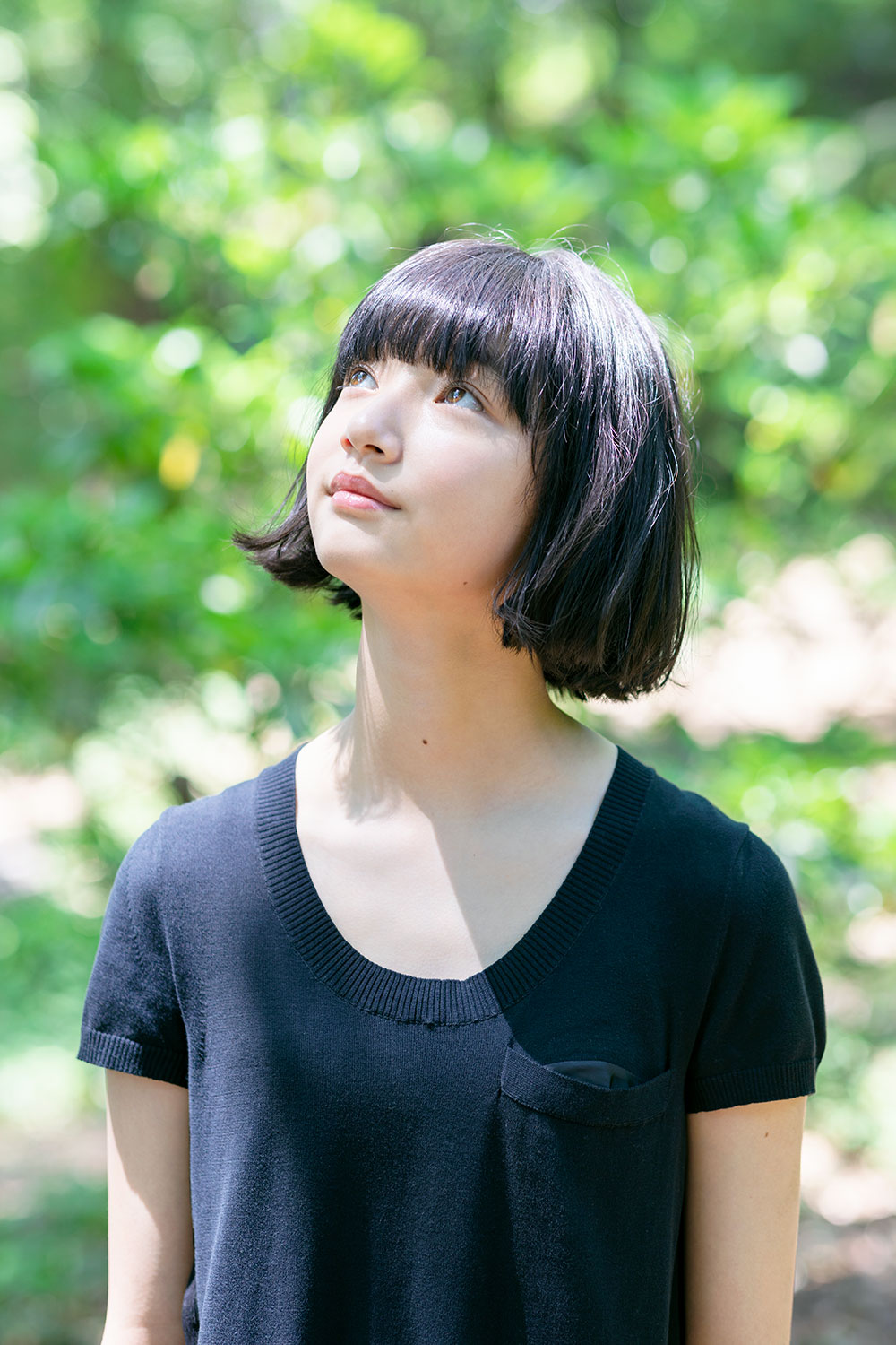 小宮山莉渚 - 洋服編 - Scene 3 (撮影日/2019年5月24日。撮影時学年/中学二年生。撮影/山田信男)