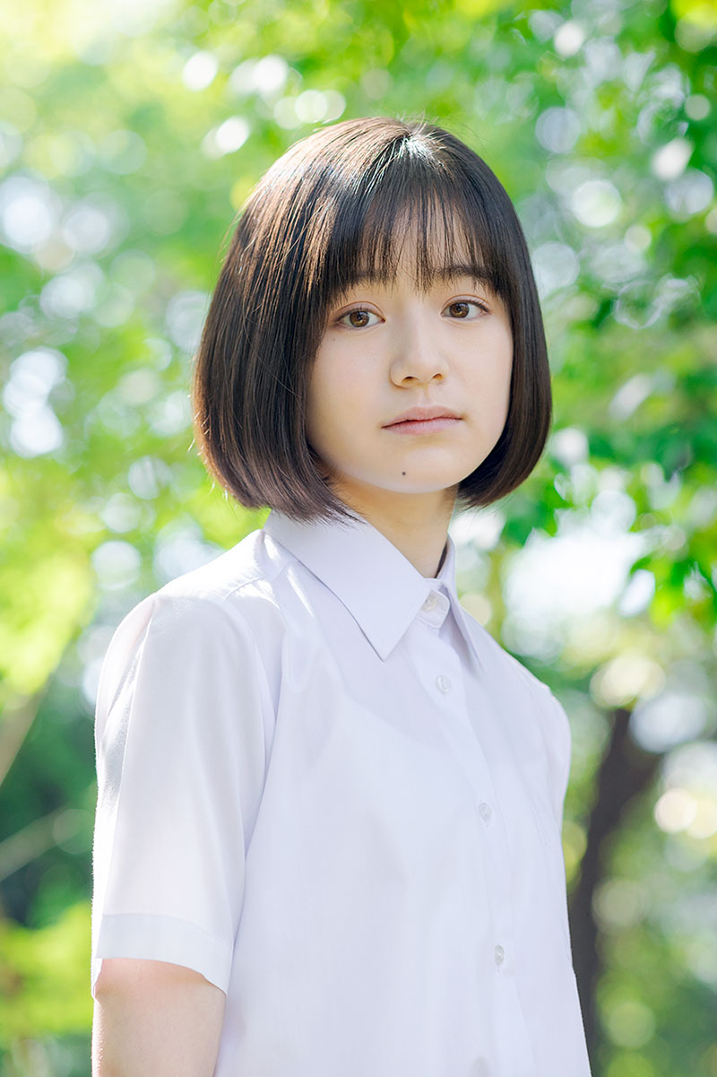 瀬戸琴楓 - 制服編 - Scene 3 (撮影日/2019年10月30日。撮影時学年/中学二年生。撮影/山田信男)