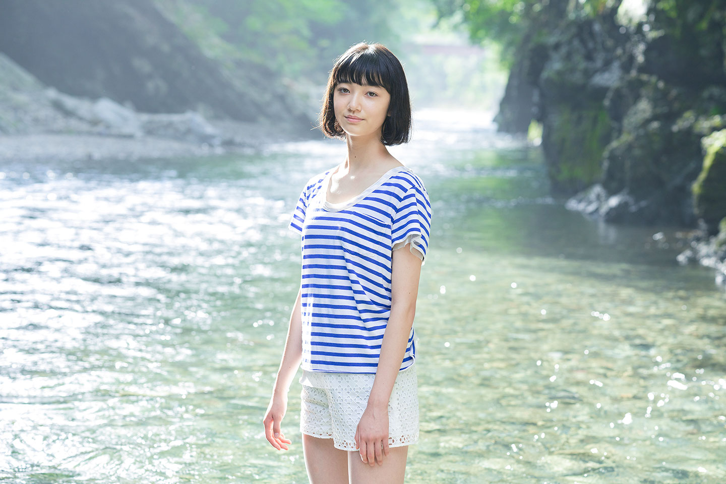 小宮山莉渚 - 制服編 - Scene 1 (撮影日/2020年9月18日。撮影時学年/中学三年生。撮影/山田信男)