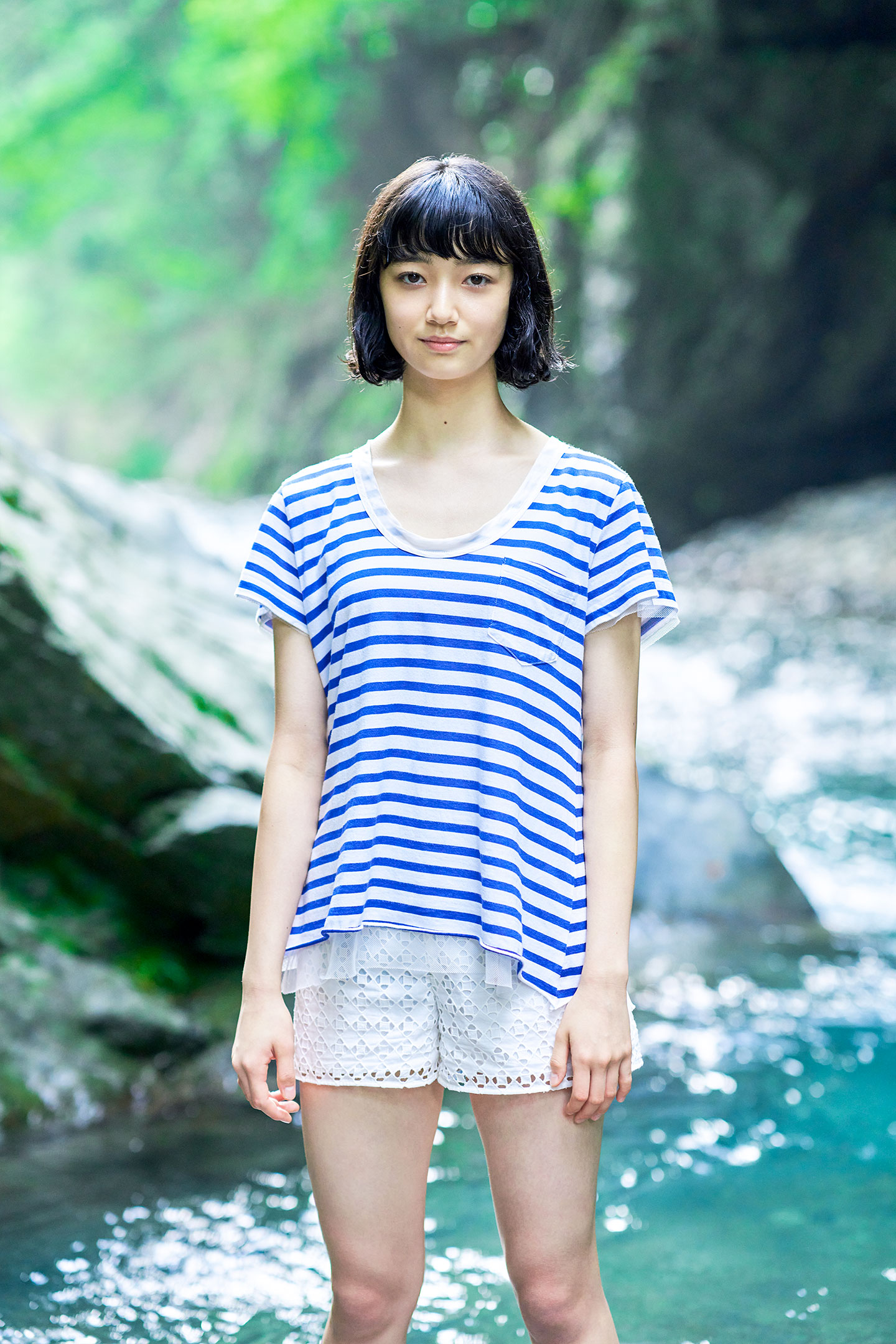 小宮山莉渚 - 制服編 - Scene 15 (撮影日/2020年9月18日。撮影時学年/中学三年生。撮影/山田信男)