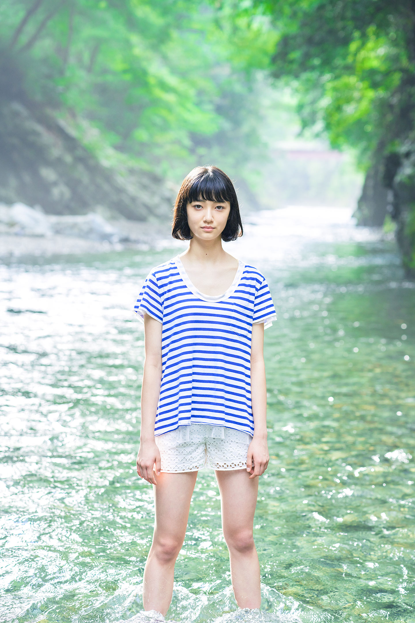 小宮山莉渚 - 制服編 - Scene 4 (撮影日/2020年9月18日。撮影時学年/中学三年生。撮影/山田信男)