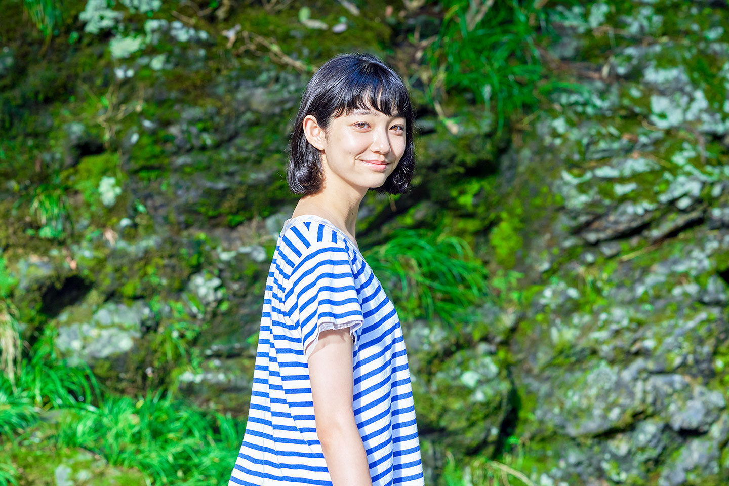 小宮山莉渚 - 制服編 - Scene 7 (撮影日/2020年9月18日。撮影時学年/中学三年生。撮影/山田信男)