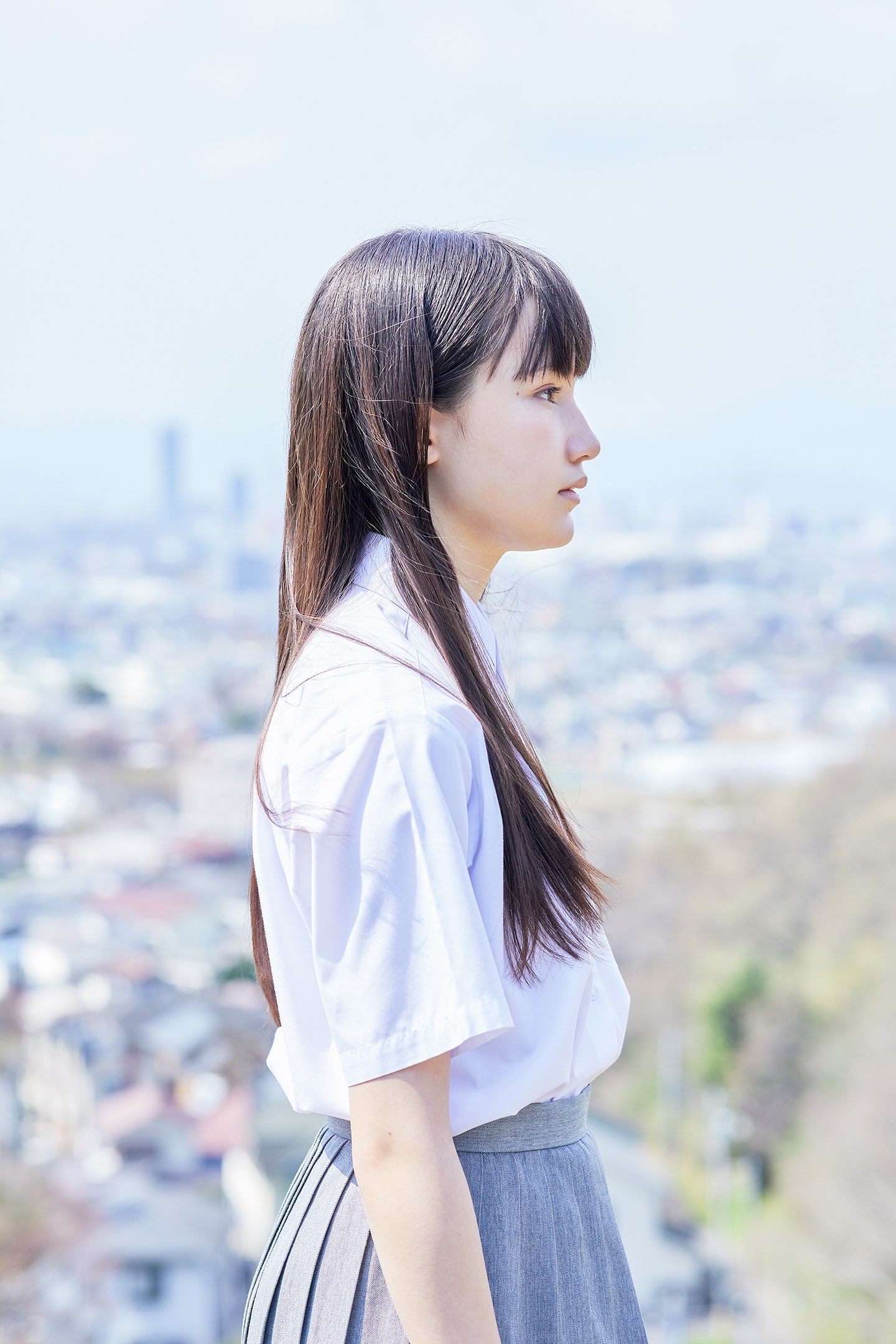 山口らいら - 制服編 - Scene 13 (撮影日/2021年3月26日。撮影時学年/小学五年生。撮影/山田信男)